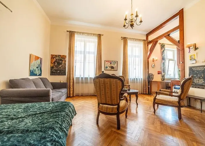 アパート Climatic For 2-4 Person In Main Square